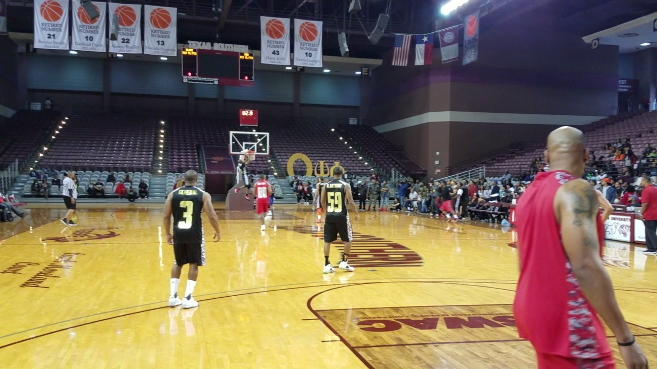 Terrell Owens throws down game sealing dunk at Texas Southern (FV Exclusive)
