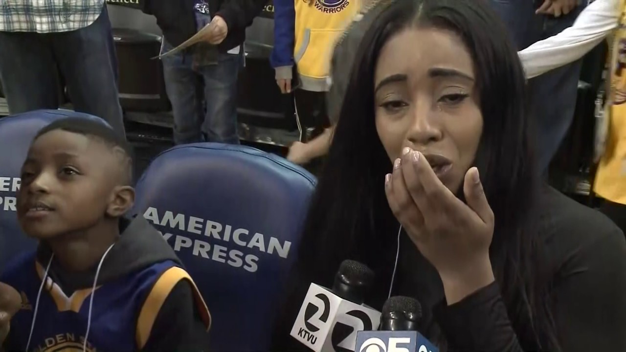 Golden State Warriors treat mom & son to court side seats after being burned by counterfeiters