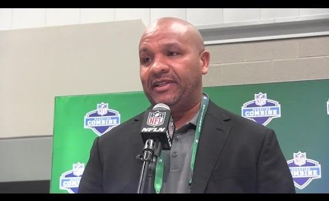 Hue Jackson talks Myles Garrett & Deshaun Watson’s comments about Browns trading with Cowboys