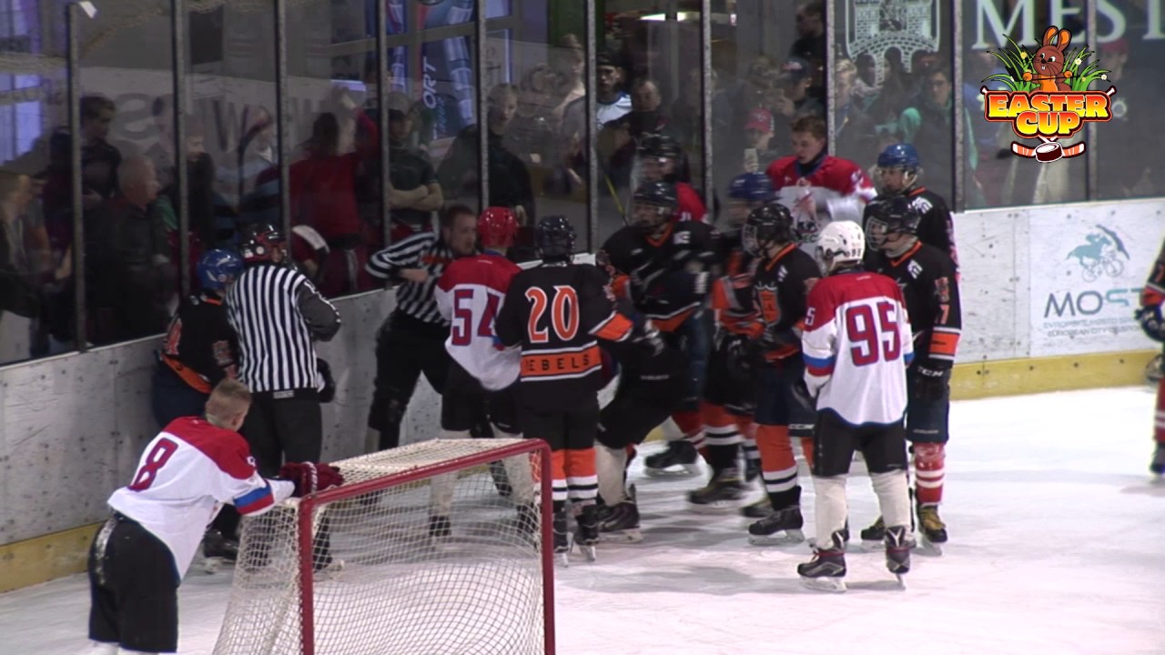 Insane Hockey brawl breaks out in Czech Republic U16 league