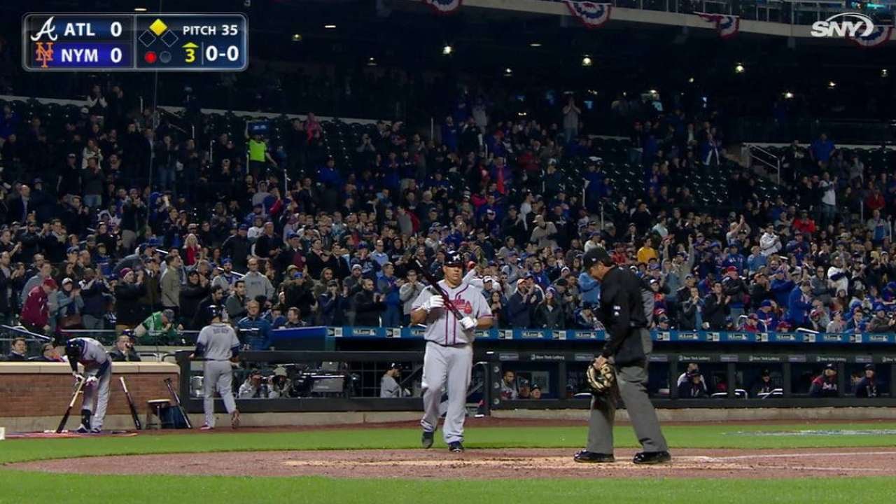 Return For Big Sexy: Bartolo Colon gets a standing ovation from the New York faithful