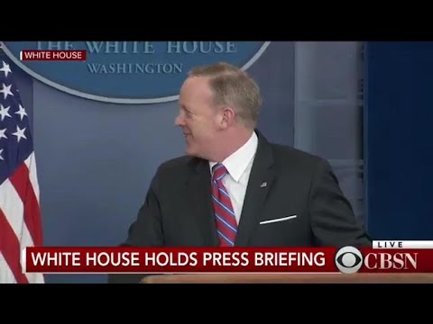 Rob Gronkowski interrupts press briefing at the White House