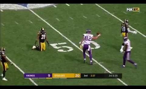 Kyle Rudolph lays out for one-handed snag