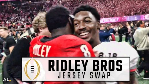 Calvin Ridley & Riley Ridley swap jerseys after Alabama beat Georgia for national title