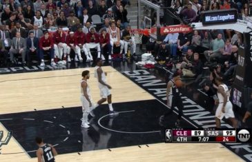 Dejounte Murray thrives as starter in huge win over the Cavs