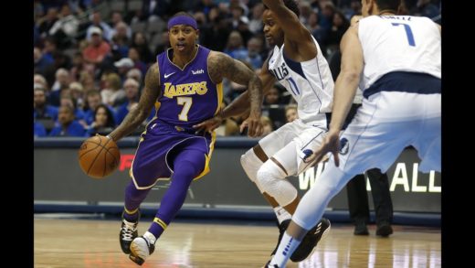 Isaiah Thomas scores 22 in his Lakers debut