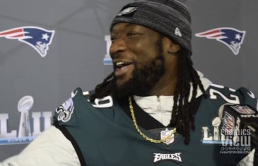 LeGarrette Blount talks trash about his Basketball game, says he’s “the Nicest”