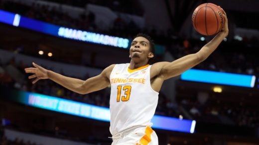 Jalen Johnson throws down huge slam as Tennessee advances