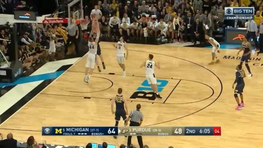 Jon Teske posterizes Isaac Haas as Michigan wins Big 10 Championship