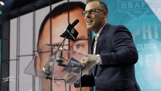 Former Eagles kicker David Akers roasts Coyboys fans at Dallas draft