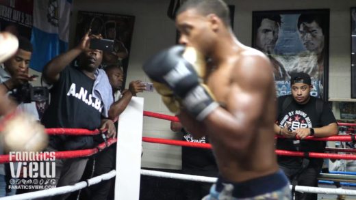 Errol Spence Mitt Training Ahead of Fight vs Ocampo