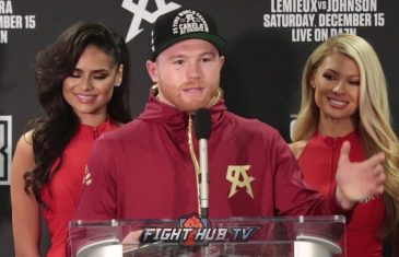 Canelo Alvarez stops Rocky Fielding, and becomes a 3-division champion