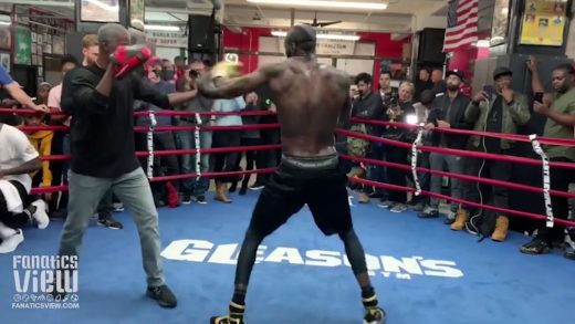 Deontay Wilder shows monstrous hands in open workout