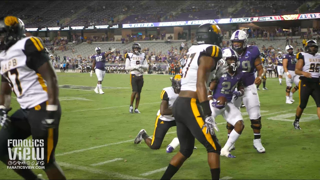 TCU's Darwin Barlow Scores First Career Touchdown & His Family Goes Nuts in the Stands!