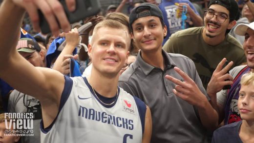 Kristaps Porzingis meets hundreds of Dallas Mavericks fans (FANATICS VIEW DALLAS MAVS VLOG)